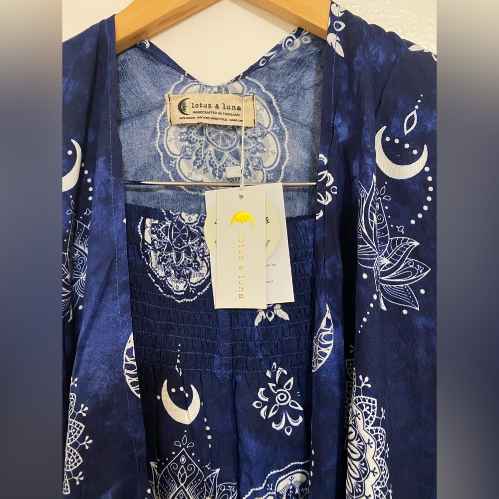 Lotus & Luna Nightfall Blue Lotus Moon Lounge Set - Picture 9 of 10
